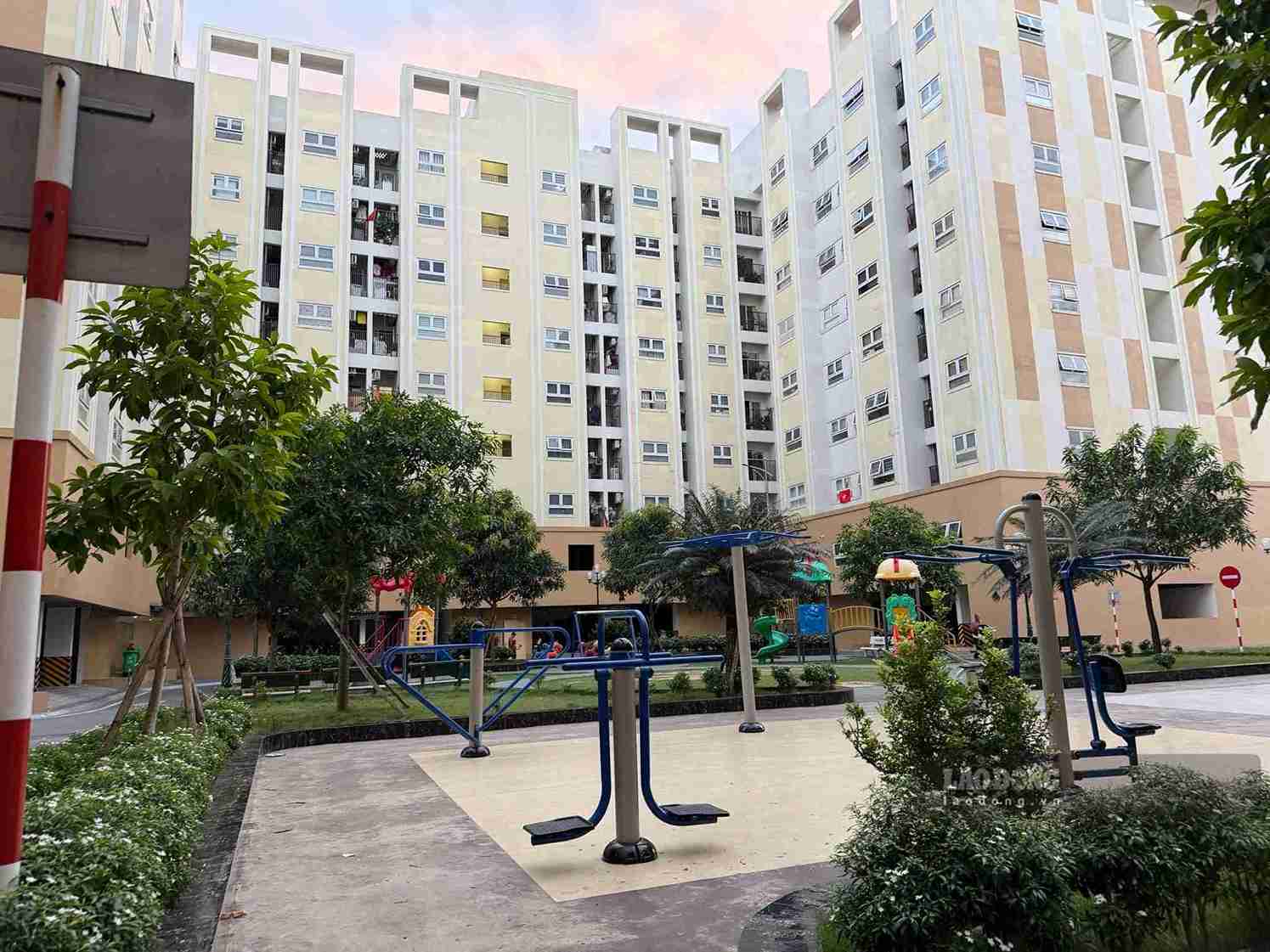 Social housing is being developed associated with technical infrastructure and social infrastructure. Photo: Mai Huong