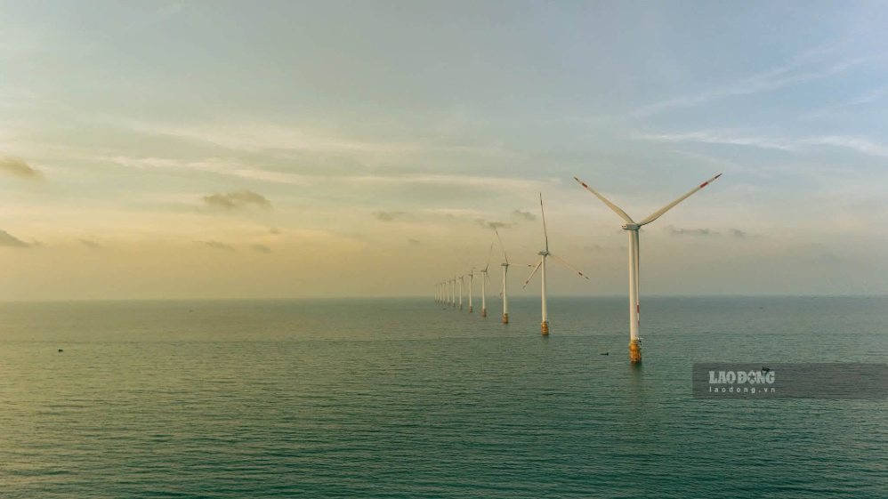 Clean energy development is expected to create more momentum for Vinh Long's economy. Photo taken on September 1, 2026 at the Ba Dong sea area wind power project. Photo: Hoang Loc