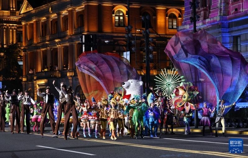 Colorful parade at the Shanghai Bund area on the opening night of the 37th Tourism Festival on the evening of September 12, 2026. Photo: Xinhua