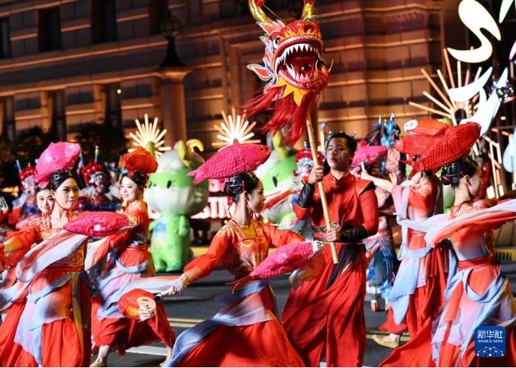 Các đoàn biểu diễn nghệ thuật truyền thống tới từ các địa phương của Trung Quốc đã đem lại những tiết mục đậm bản sắc văn hoá Trung Hoa. Ảnh: Xinhua