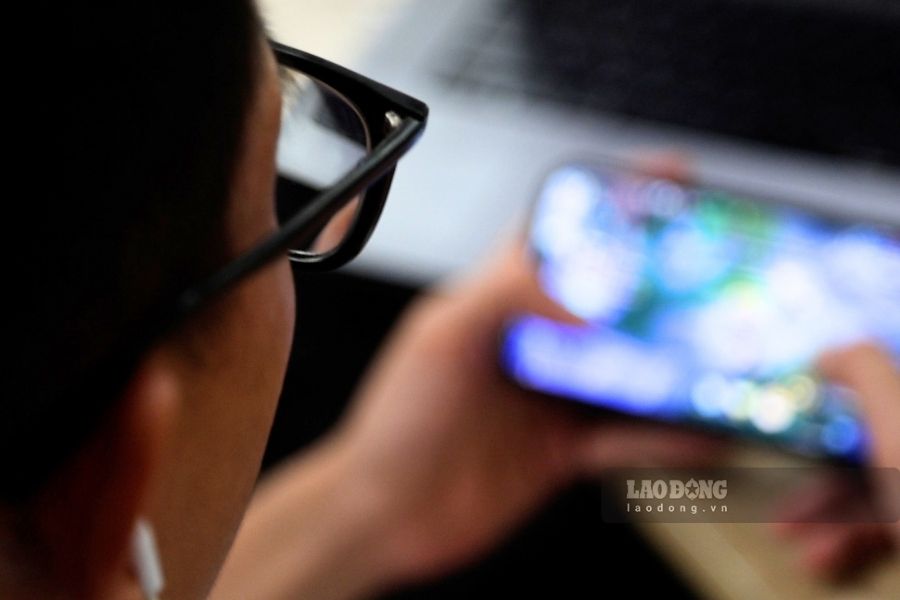 How to use your phone safely, limiting the impact on children's health