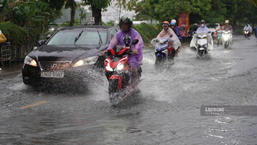 De fortes pluies dans le Sud devraient se produire les 18 et 20 septembre. Photo: Thai Bao