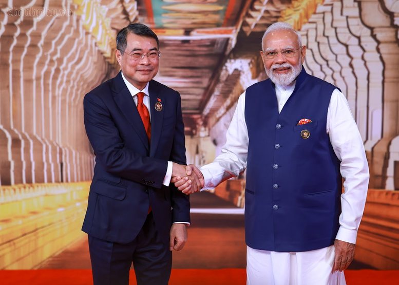 Politburo Member, Prime Minister Le Minh Hung and Indian Prime Minister Narendra Modi at the 18th BRICS Summit. Photo: chinhphu. vn