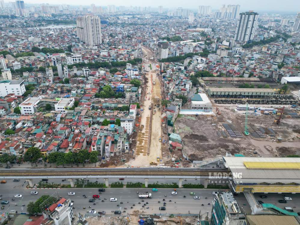 Construction site of Ring Road 2.5 project, Nguyen Trai - Dam Hong section (Khuong Dinh ward, Hanoi), September 13. Photo: Song Huu