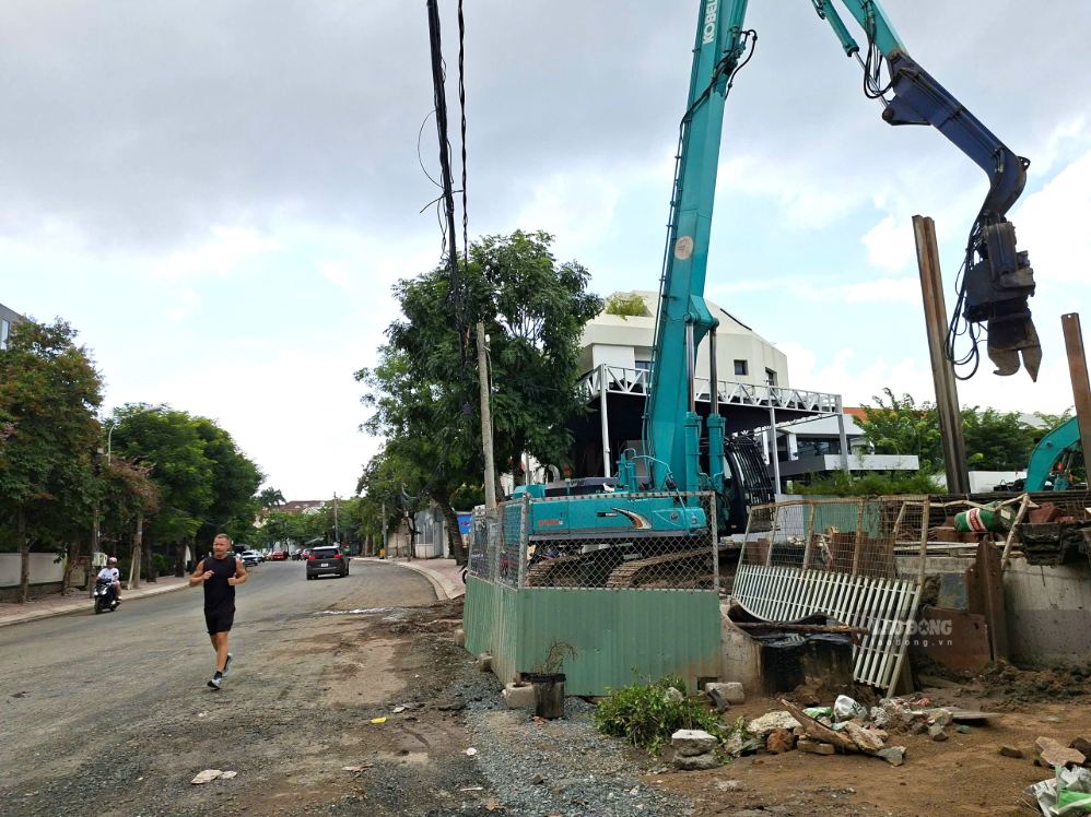 Hạng mục trạm bơm công suất 3.500m³/giờ trên đường Nguyễn Văn Hưởng ngày 13.9. Ảnh: Minh Quân