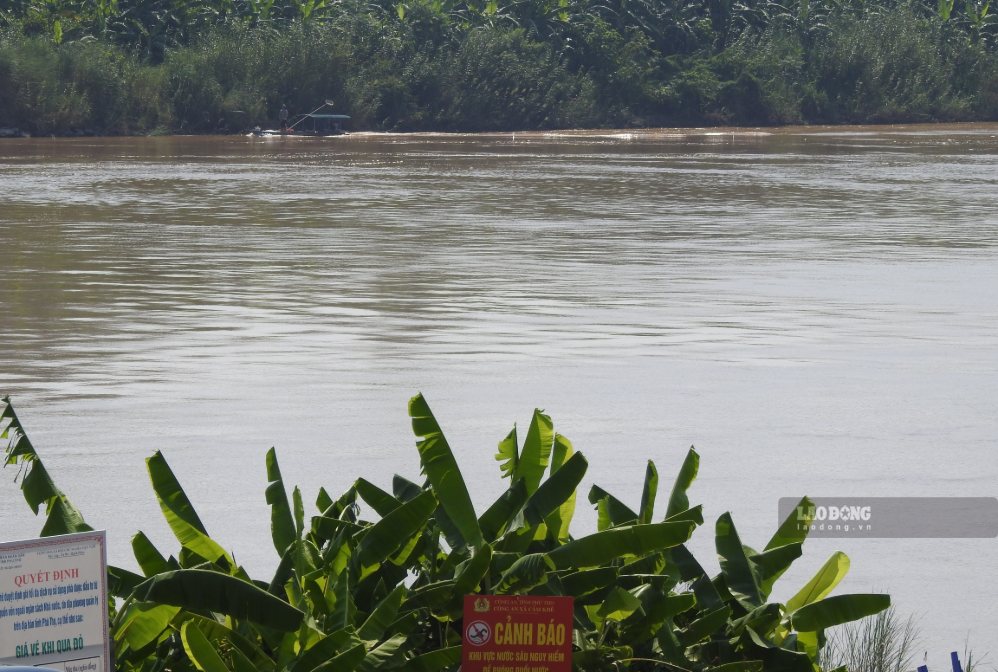 The water level of the Thao River (main stream of the Red River) continues to change slowly. Photo taken in September 2026: To Cong