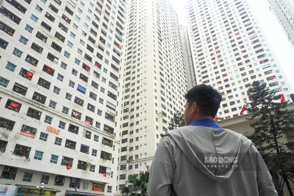 Apartment prices in Hanoi are still high, causing many young families to have difficulty finding a house to buy. Photo: Nhu Ha
