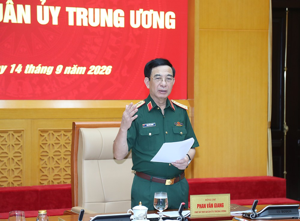 General Phan Van Giang - Member of the Politburo, Deputy Secretary of the Central Military Commission, Deputy Prime Minister, Minister of National Defense chaired the conference. Photo: Ministry of National Defense