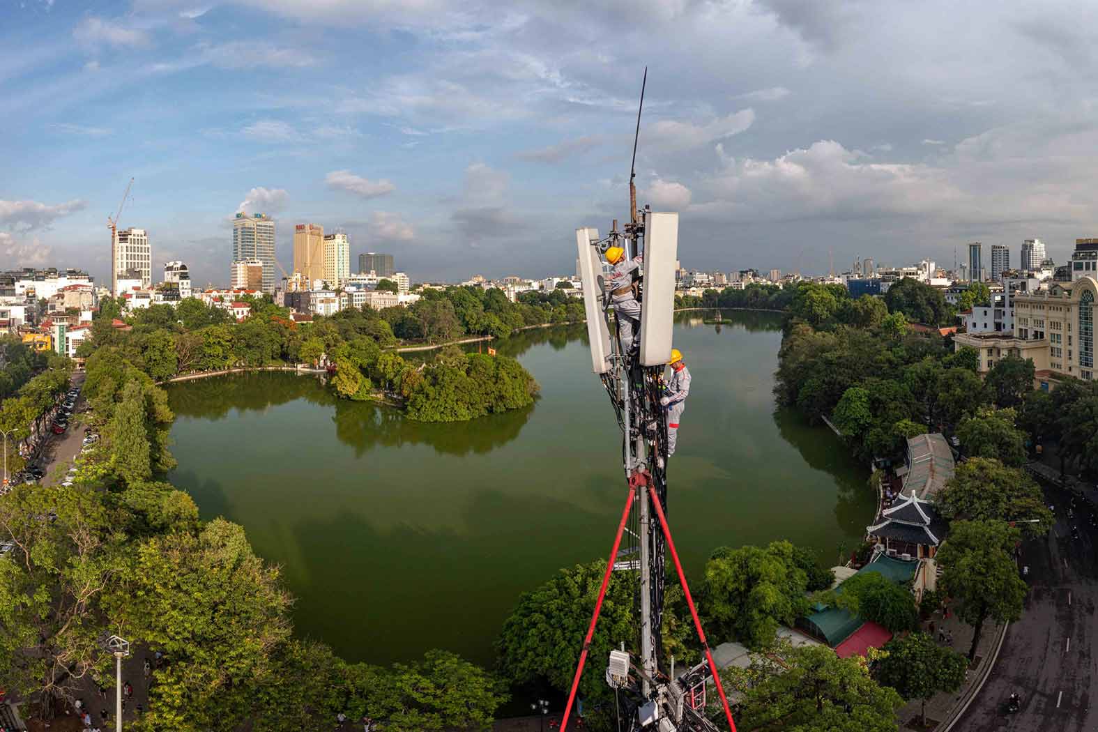 Viettel expects to own 50,000 4G and 5G stations by the end of 2026. Photo: Viettel