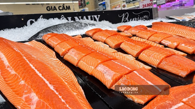 Salmon is a good food for the liver, so use it regularly. Photo: Nguyen Ly taken on September 10, 2026