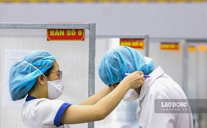 Medical staff who quit their jobs without receiving salary continuously for 01 month or more will not be included in the time of enjoying professional preferential allowances. Photo: Hai Nguyen
