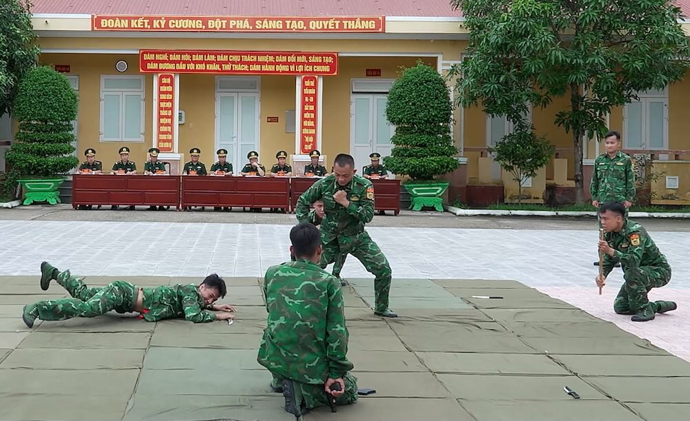 On September 14, the Hue City Border Guard martial arts team practiced to prepare to participate in the sports festival. Photo: Hue City Border Guard