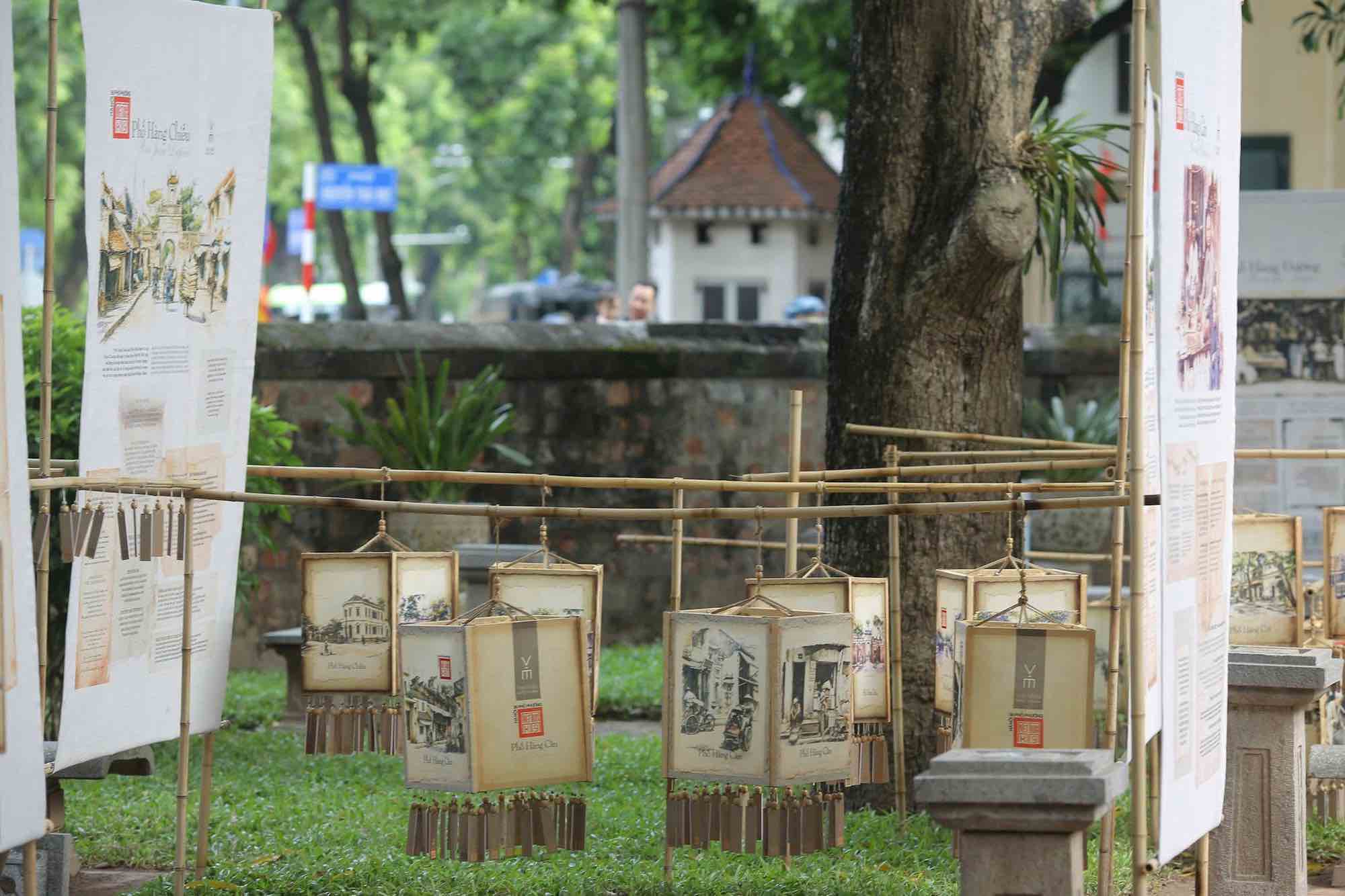 Lanterns with images of old Hanoi. Photo: Electronic Information Portal of Hanoi People's Committee