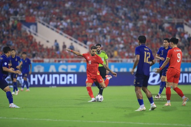 La selección tailandesa está decidida a derrotar a la selección vietnamita en la Copa ASEAN de la FIFA 2026. Foto: Minh Dan