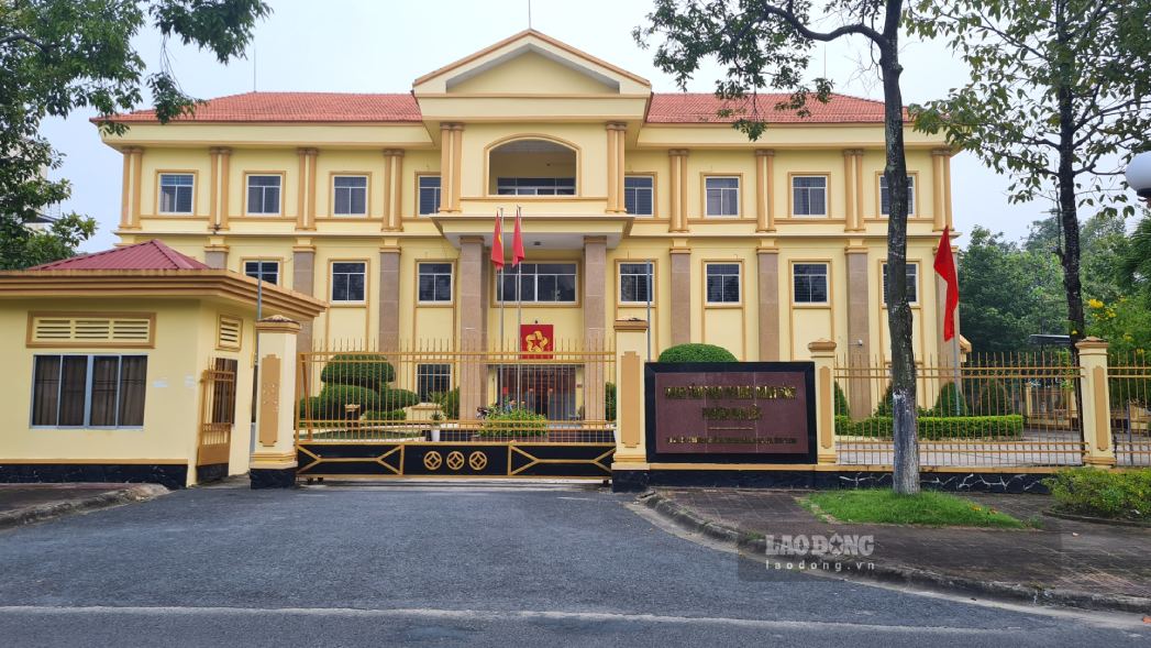 Trung tâm phục vụ hành chính công phường Bạc Liêu, tỉnh Cà Mau chịu áp lực lớn về công việc do dân số đông nhất tỉnh Cà Mau, cán bộ ít (ảnh chụp ngày 14.09.2026). Ảnh: Nhật Hồ.
