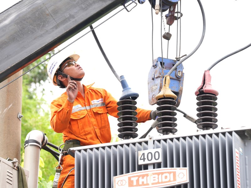 EVNHCMC phấn đầu cung cấp điện ổn định, an toàn trong mùa khô năm 2027. Ảnh: EVNHCMC cung cấp.