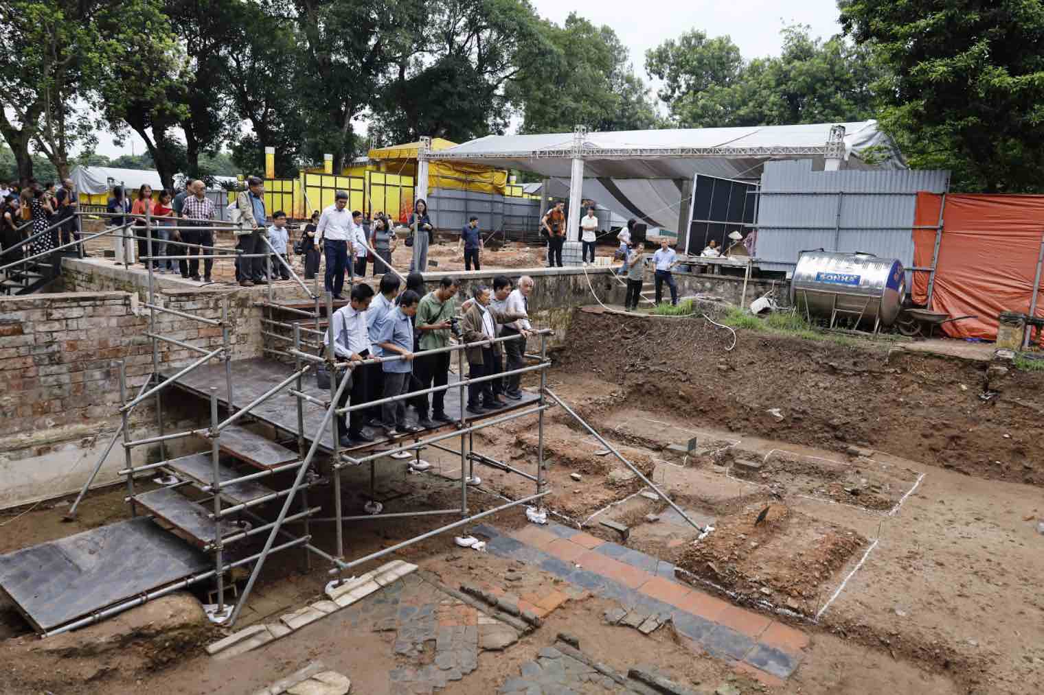 Excavation area exploring the Kinh Thien Main Hall area. Photo: Thang Long Heritage Conservation Center - Hanoi