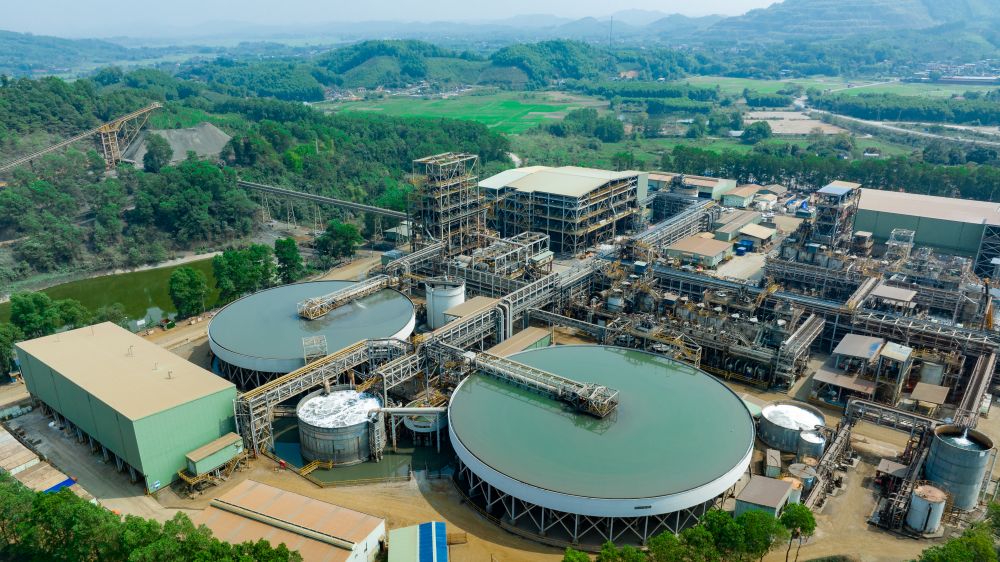 Overview of Nui Phao factory
