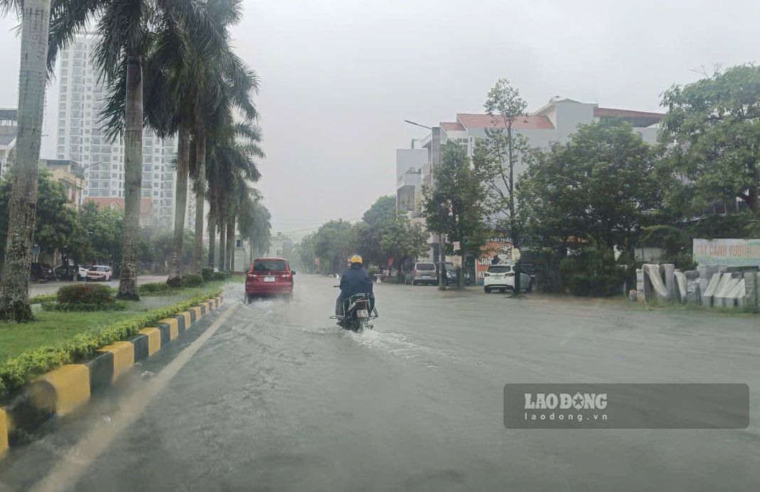 On September 14, the Thanh Hoa Provincial Civil Defense Command requested units and localities to deploy response work to heavy rain. Photo: Quach Du