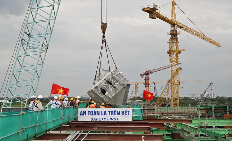 Construction site of Tran Hung Dao bridge on the occasion of September 2. Photo: Anh Duong