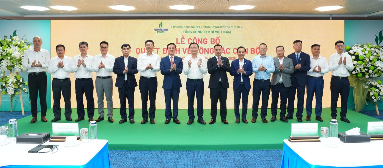 Các đồng chí Lãnh đạo Petrovietnam và PV GAS chụp ảnh lưu niệm tại buổi lễ. Ảnh: PV GAS