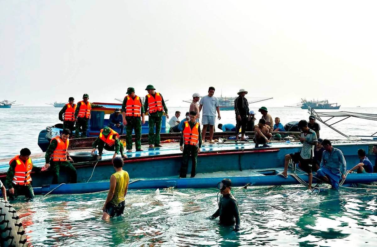 Scene of searching for a fishing boat capsizing that left a crew member missing, morning of September 15. Photo: Border Guard provided