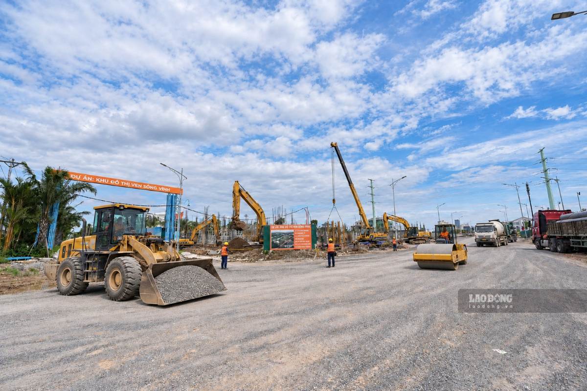 Infrastructure and riverside space are opening up more development space for real estate projects in the southern Vinh urban area. Photo: Duy Chuong (taken in August 2026)