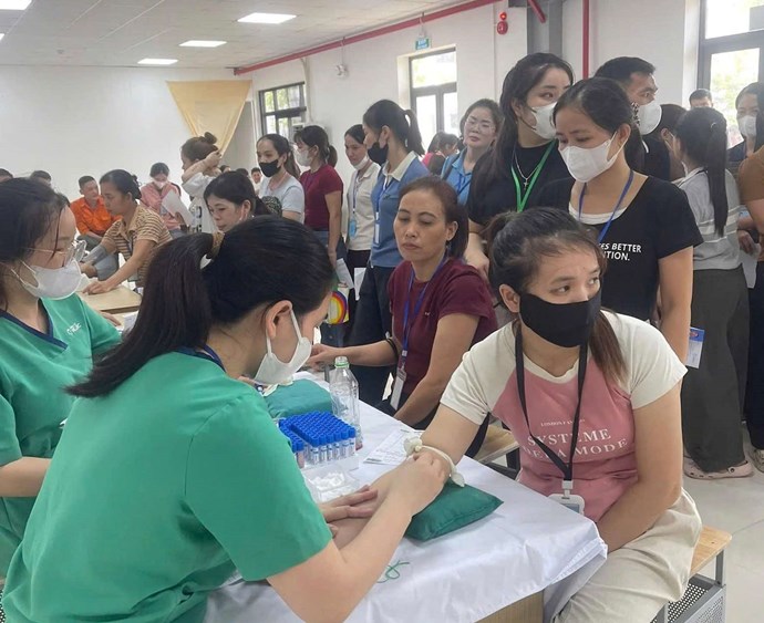 Khám sức khỏe định kỳ cho gần 200 người lao động tại Thanh Hóa. Ảnh: Công đoàn Thanh Hoá đăng ngày 14.9