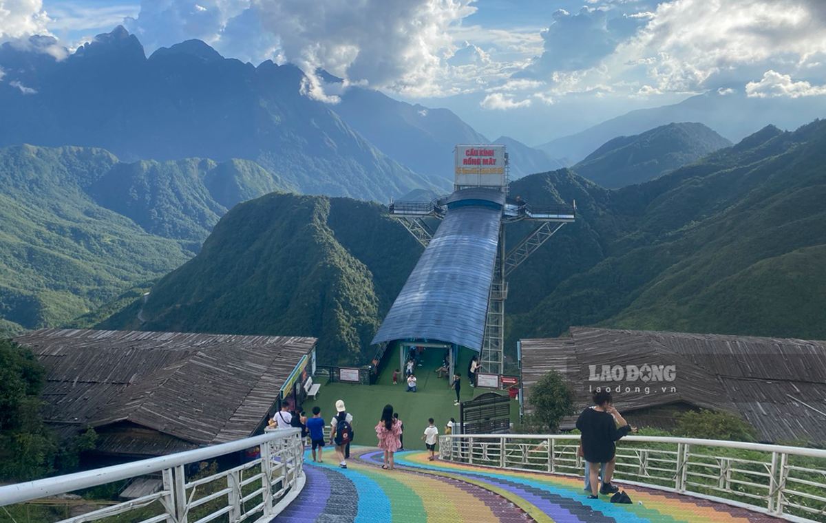 Cau Kinh Rong May tourist area in Lai Chau announced the cessation of operation. Photo: Thanh Binh.