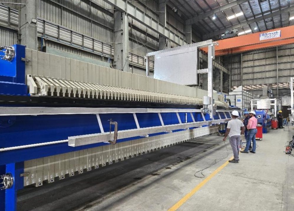 Thiết bị của Nhà máy xử lý nước thải Nhiêu Lộc - Thị Nghè đã được nhập về để lắp đặt. Ảnh: Ban Hạ tầng đô thị TPHCM