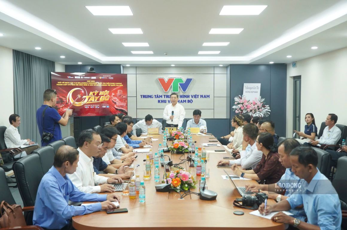 Quang cảnh buổi họp báo. Ảnh: Tạ Quang (ảnh chụp ngày 15.9)