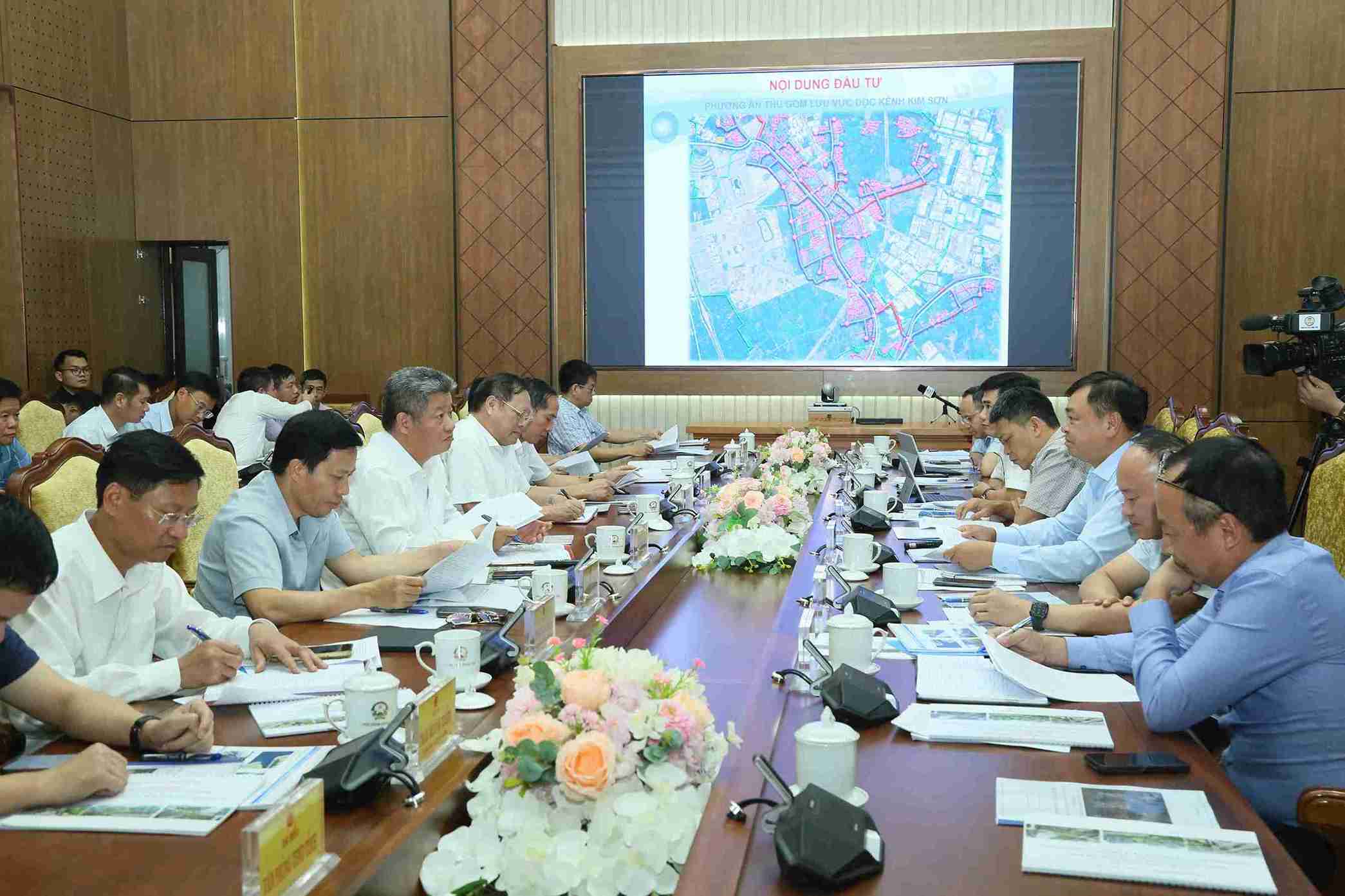 The Provincial People's Committee works with the Ministry of Agriculture and Environment on developing the Bac Hung Hai irrigation system. Photo: Hung Yen Provincial e-Portal