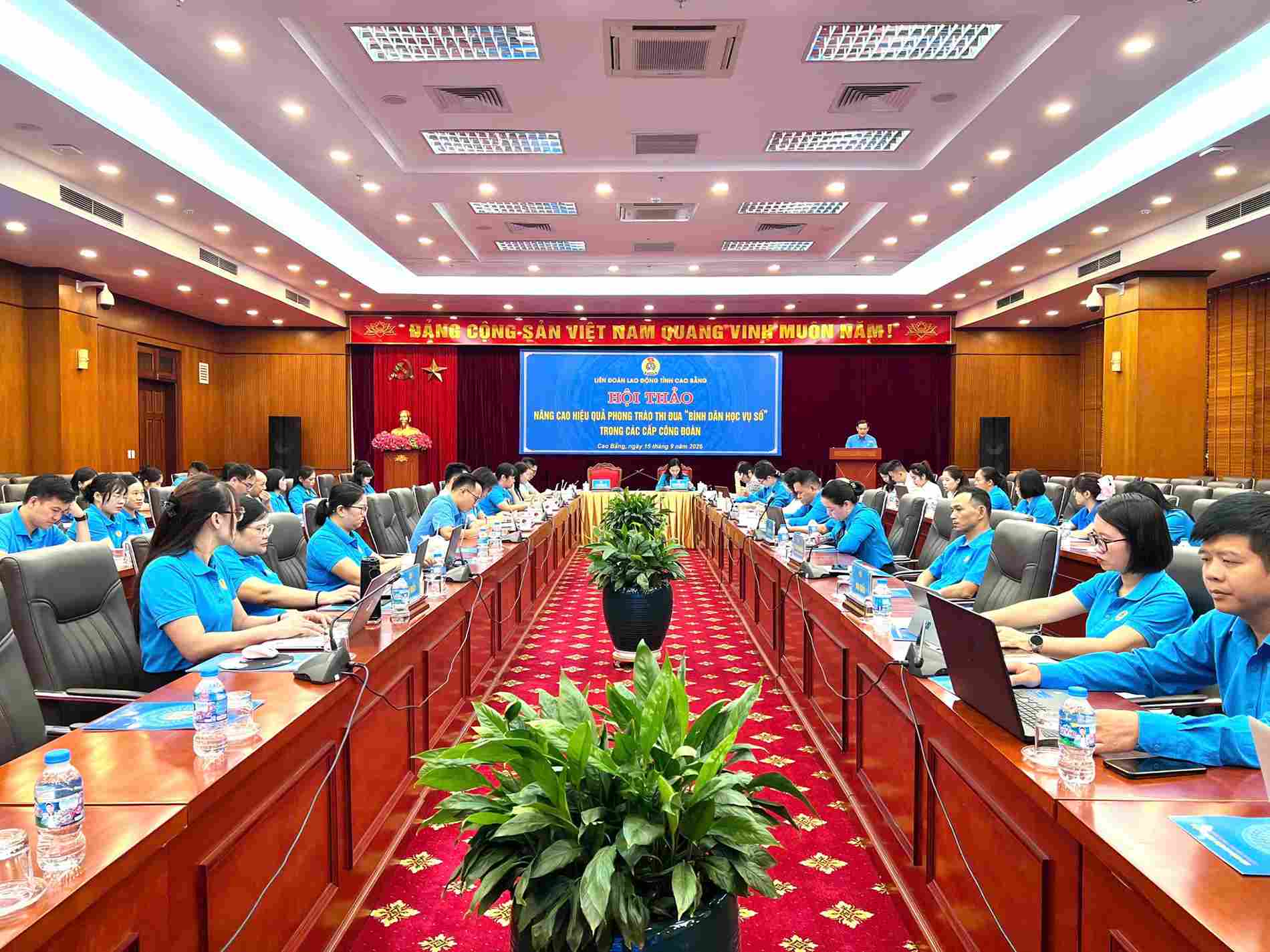 Cao Bằng promeut le mouvement d'émulation "Éducation populaire numérique" à tous les niveaux du syndicat. Photo: Fédération du travail de la province de Cao Bằng
