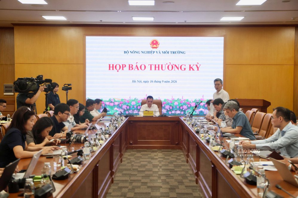 Toàn cảnh họp báo thường kỳ của Bộ Nông nghiệp và Môi trường ngày 16.9. Ảnh: Việt Anh