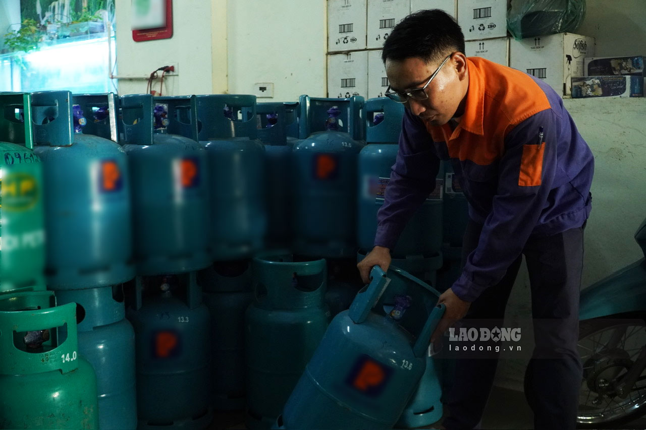Gas prices today, September 16, maintain stable prices nationwide after the adjustment period in early September. Photo: Song Anh (taken on September 6, 2026)