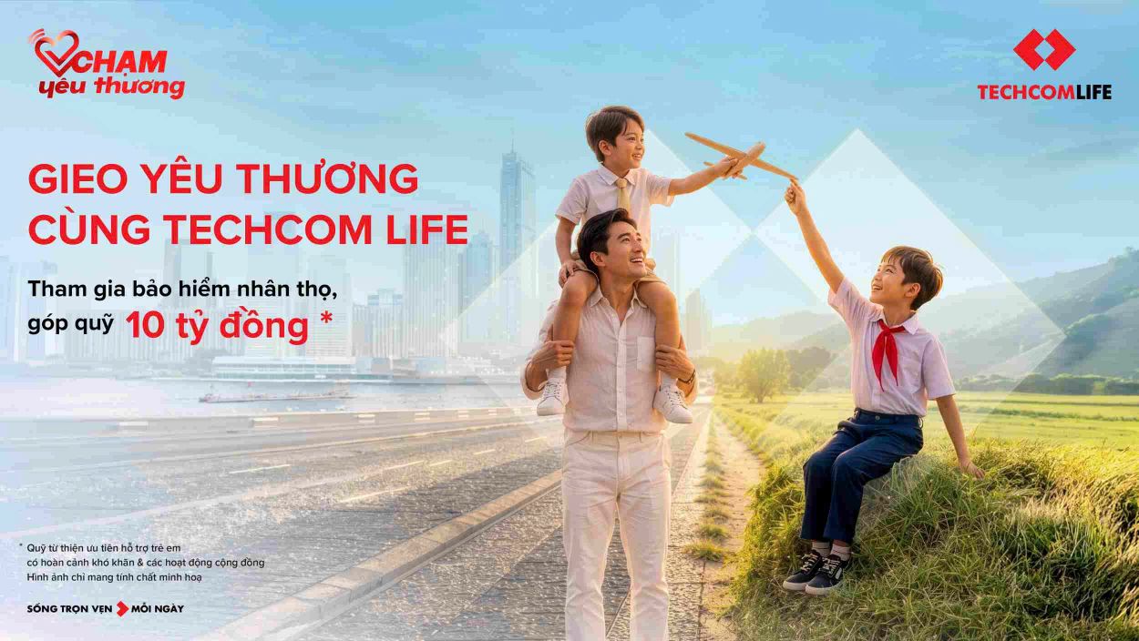 Sowing love with Techcom Life. Photo: Techcom Life