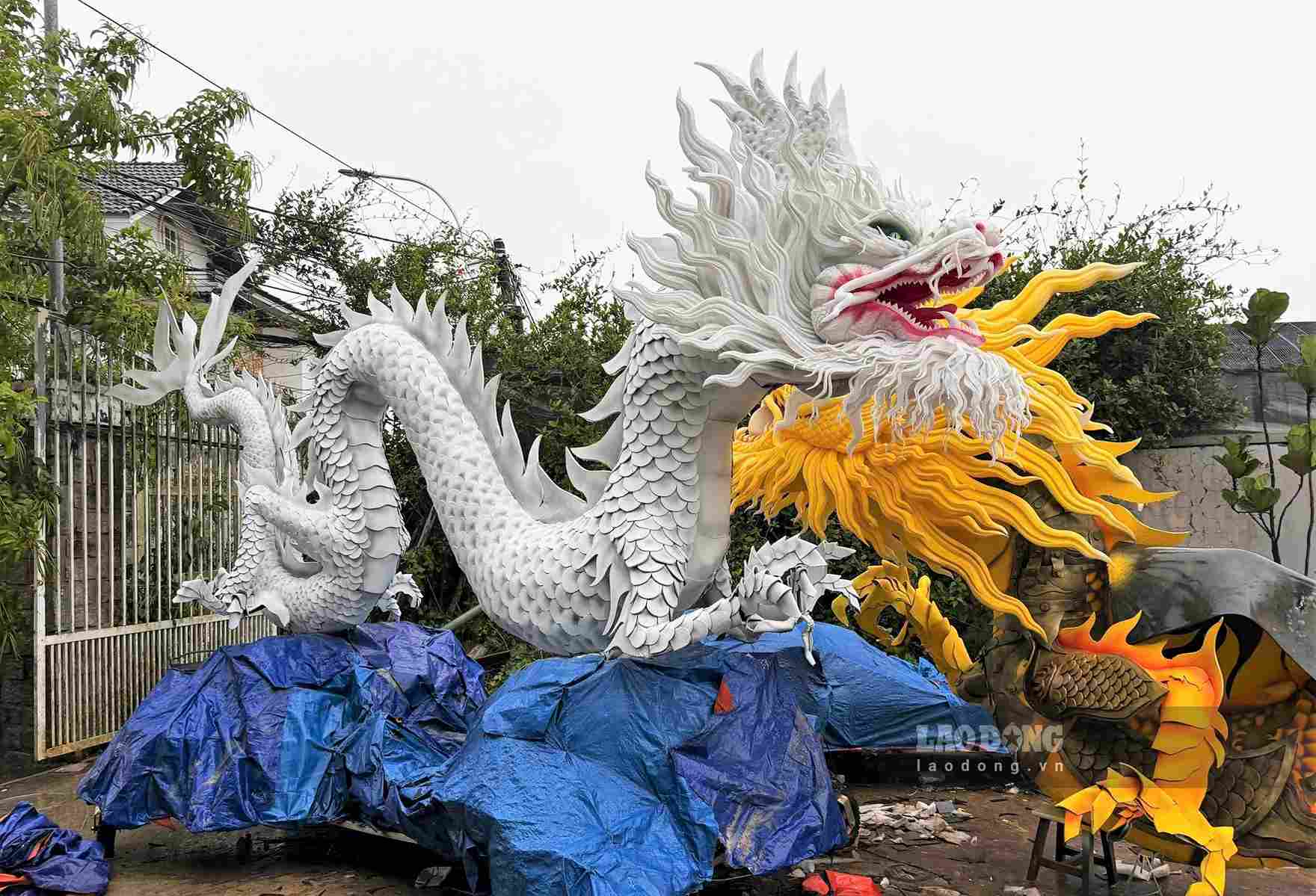 Mô hình đèn Trung thu đang được các đơn vị chuẩn bị