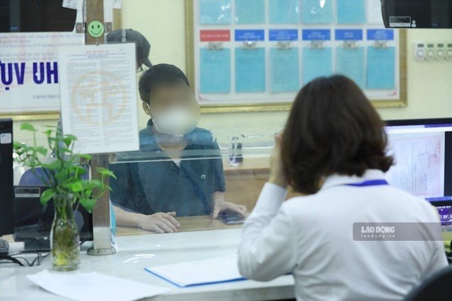 Employees who ensure the conditions on social insurance contribution time according to the provisions of the law on social insurance and retirement age are entitled to pensions. Photo: Thuc Quyen (taken in January 2026)
