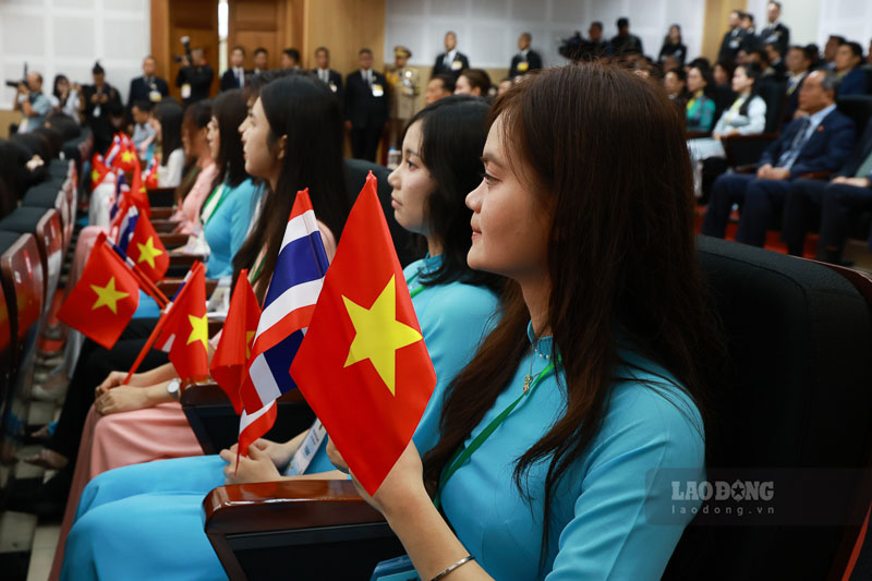 On the afternoon of September 16, the visit to Hanoi University by the King and Queen of Thailand successfully concluded the visit, creating strong momentum for cultural diplomacy between the two countries. Photo: Hai Nguyen