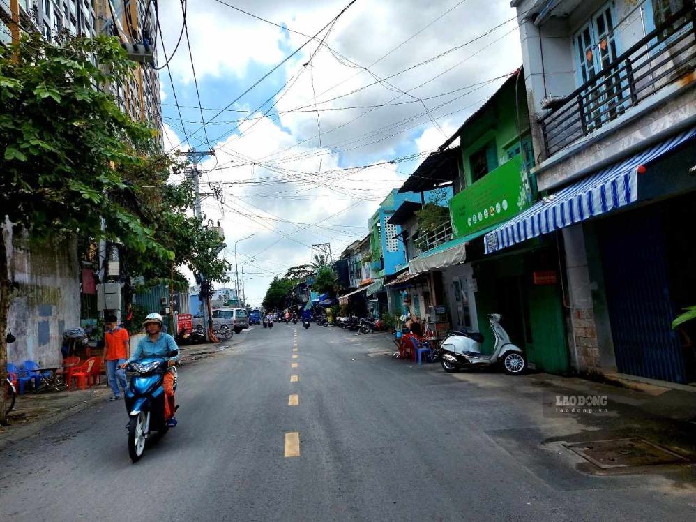 TPHCM sẽ thu hồi đất 598 hộ dân để mở rộng đường Tôn Thất Thuyết lên 26 m. Ảnh: Minh Quân