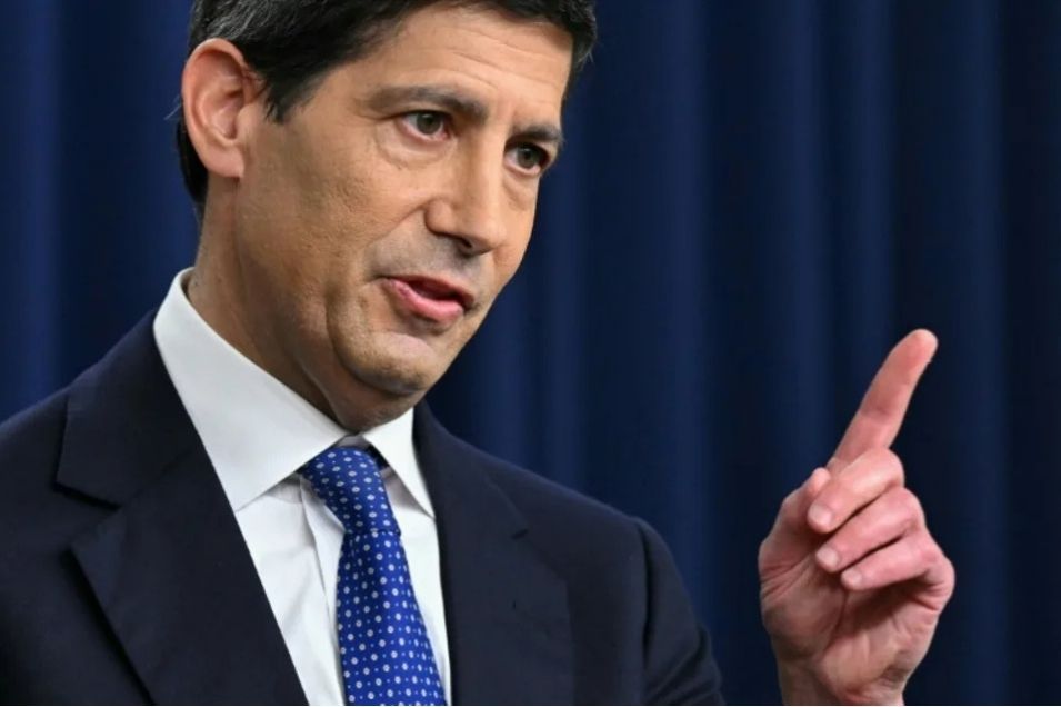 US Federal Reserve (Fed) Chairman Kevin Warsh speaks at a press conference explaining the decision to raise interest rates on September 16. Photo: AFP