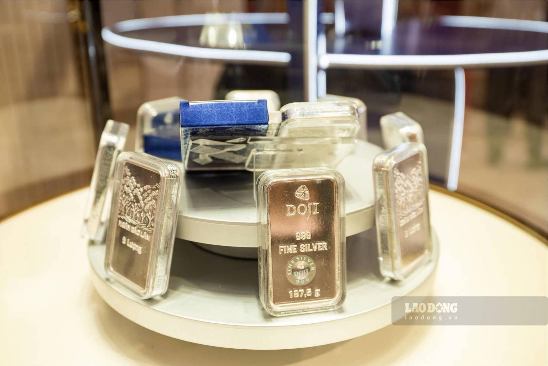 Domestic silver prices adjusted upwards in today's trading session. Photo: Phuong Anh