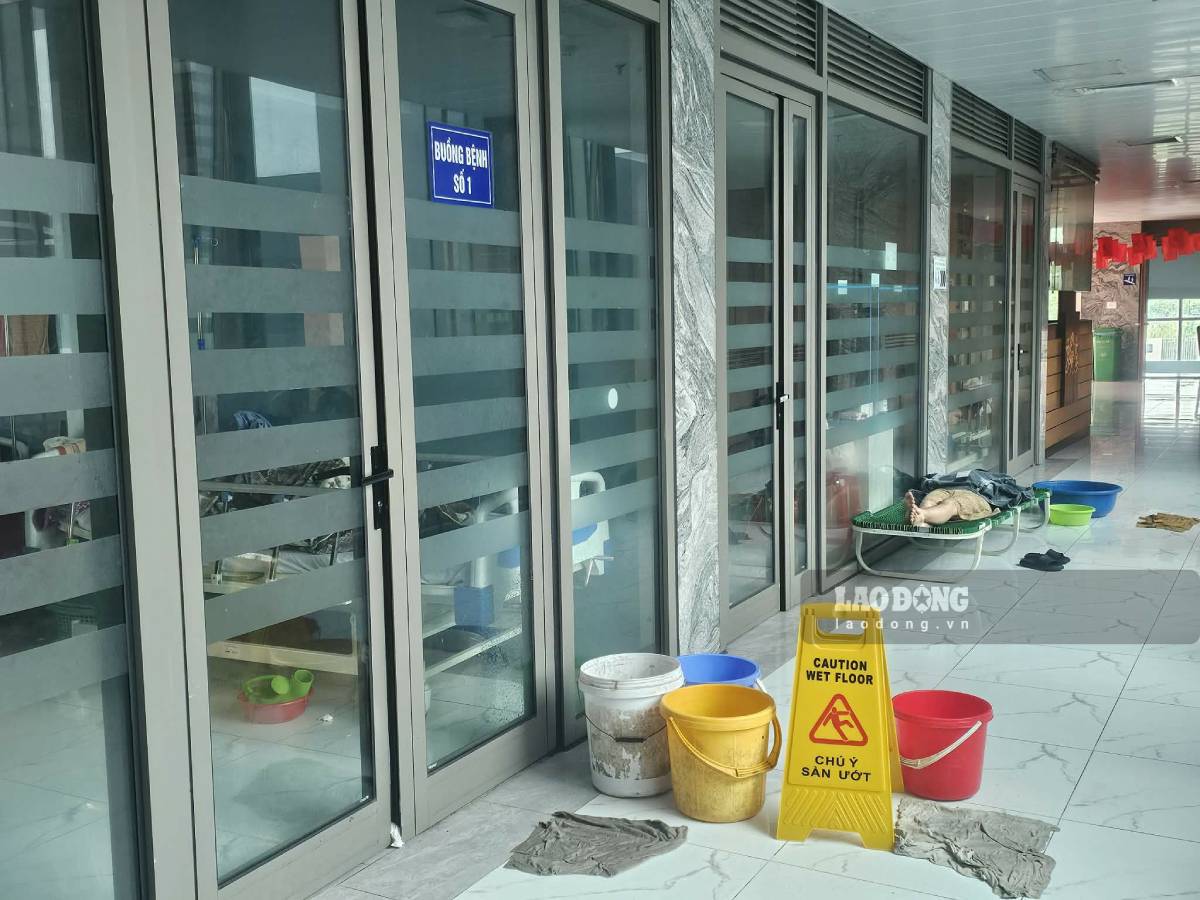 Nhiều khu vực phải dùng xô