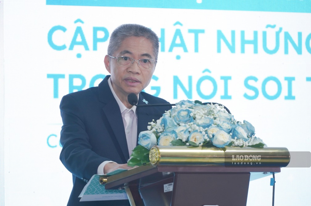 ThS.BS. Nguyễn Văn Hoàng – Giám đốc Bệnh viện Hoàn Mỹ Cửu Long phát biểu tại hội nghị. Ảnh: Tạ Quang (ảnh chụp ngày 17.9)
