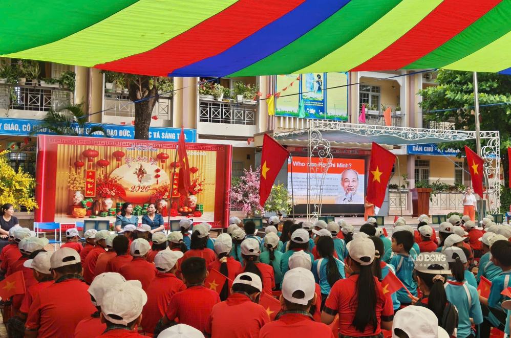 After arranging the school network, Dak Lak province has reduced more than 640 educational institutions and 870 management staff. Photo: Bao Trung