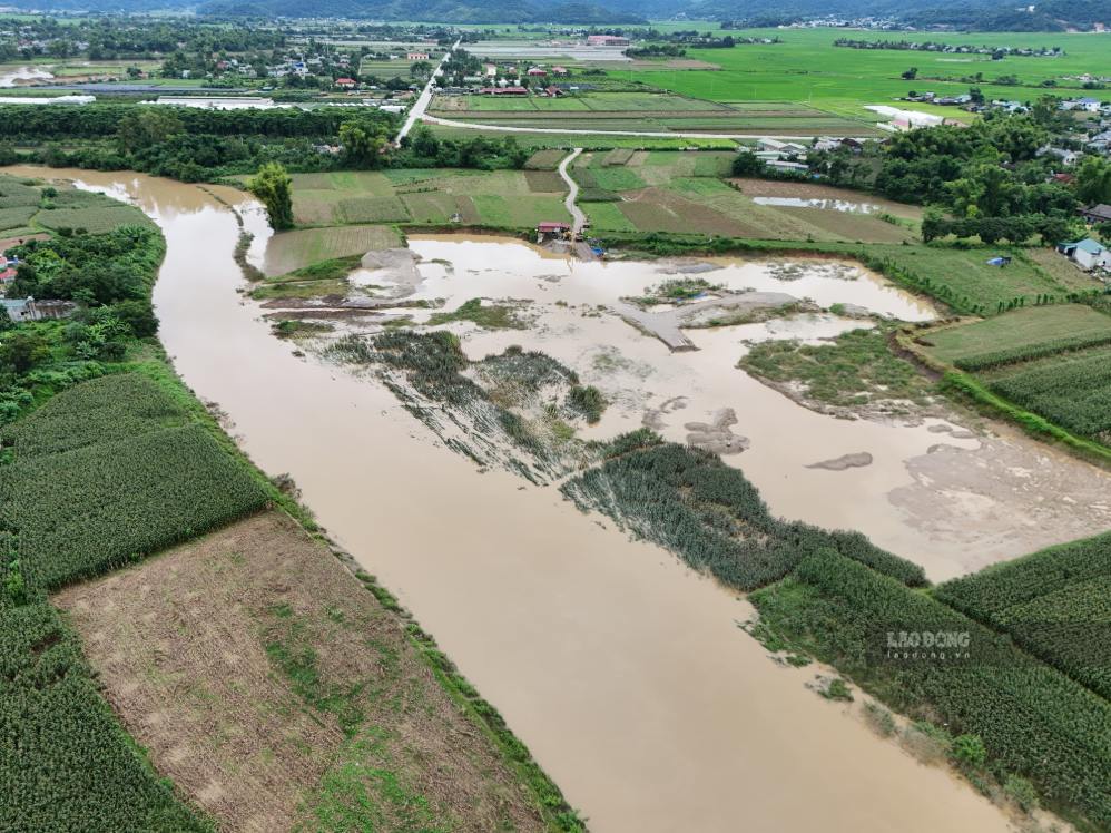 Dien Bien licenses sand mine exploitation in Bung Lao commune. Photo: Thanh An.