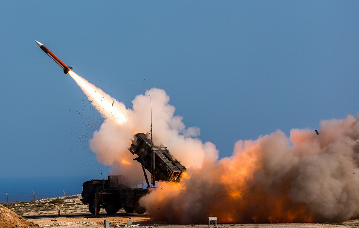 Russian artillery attacks Ukrainian stronghold. Photo: TASS