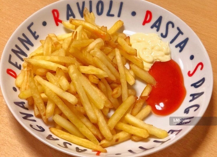 French fries are a dish rich in saturated fat and high heat-generating compounds, easily causing inflammation and fat accumulation in the liver. Photo: Thanh Thanh