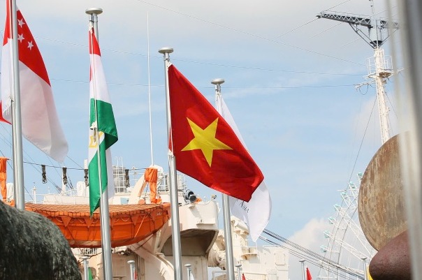 Vietnamese national flag flying at the ASIAD 20 Flag Raising Ceremony. Photo: Bui Luong