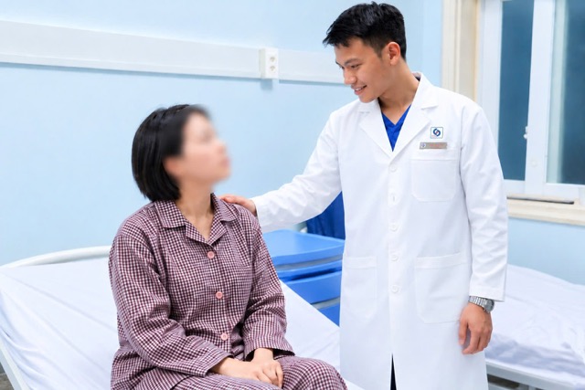 Abdominal pain after accident, detecting a dangerous spleen artery aneurysm in a fake sac. Photo: Gia Dinh People's Hospital